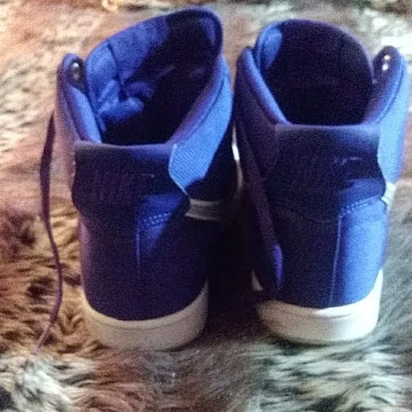 Nike high tops super cute, bright blue, gray, whit - Picture 4 of 5